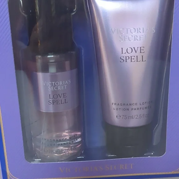 New 2 Sets  Victoria Secret Love Spell Lotion And Mist - Picture 2 of 3